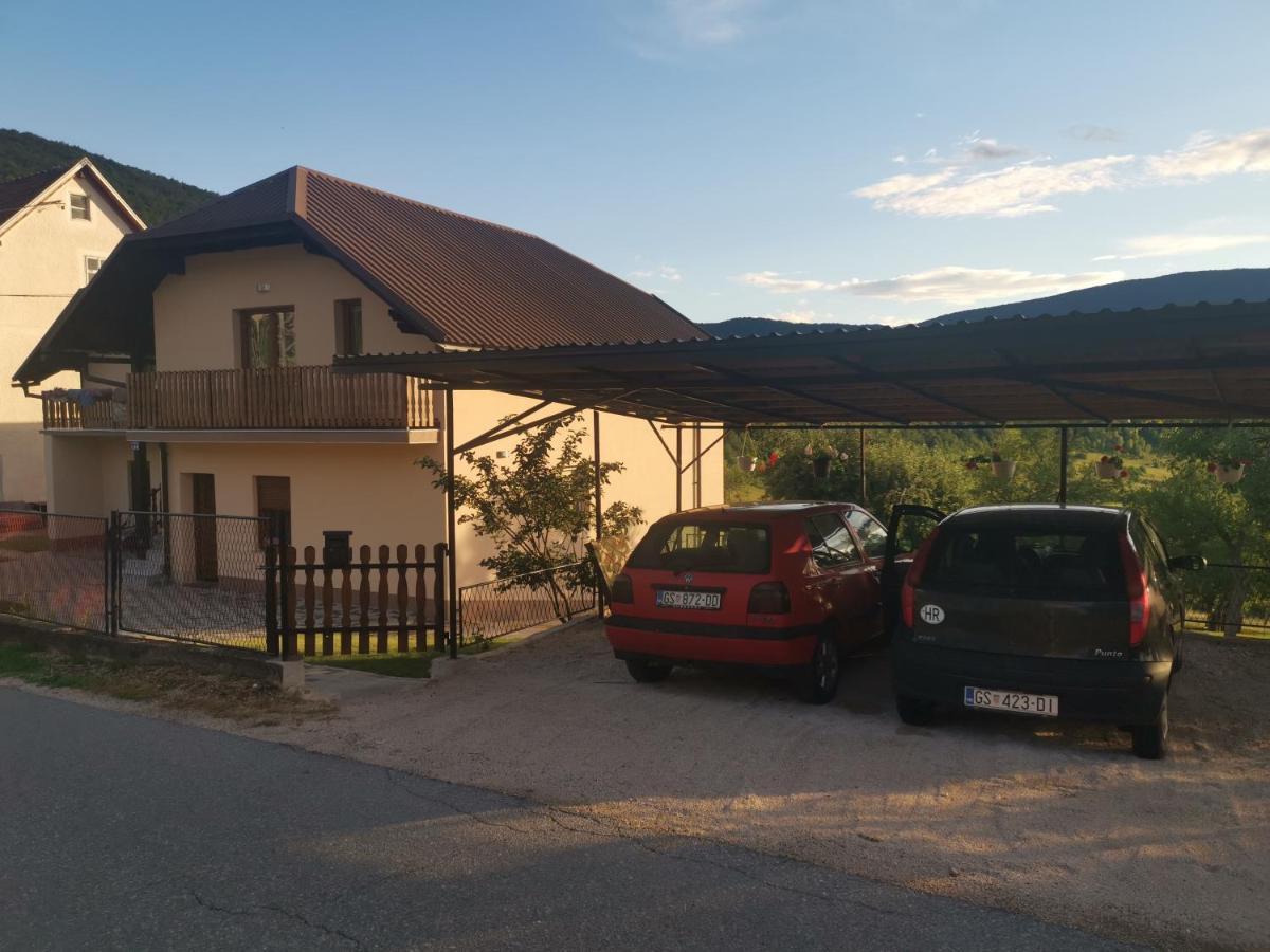 Apartman Nika Otočac Zewnętrze zdjęcie