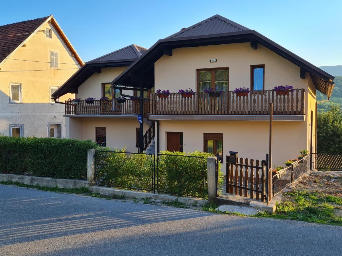 Apartman Nika Otočac Zewnętrze zdjęcie